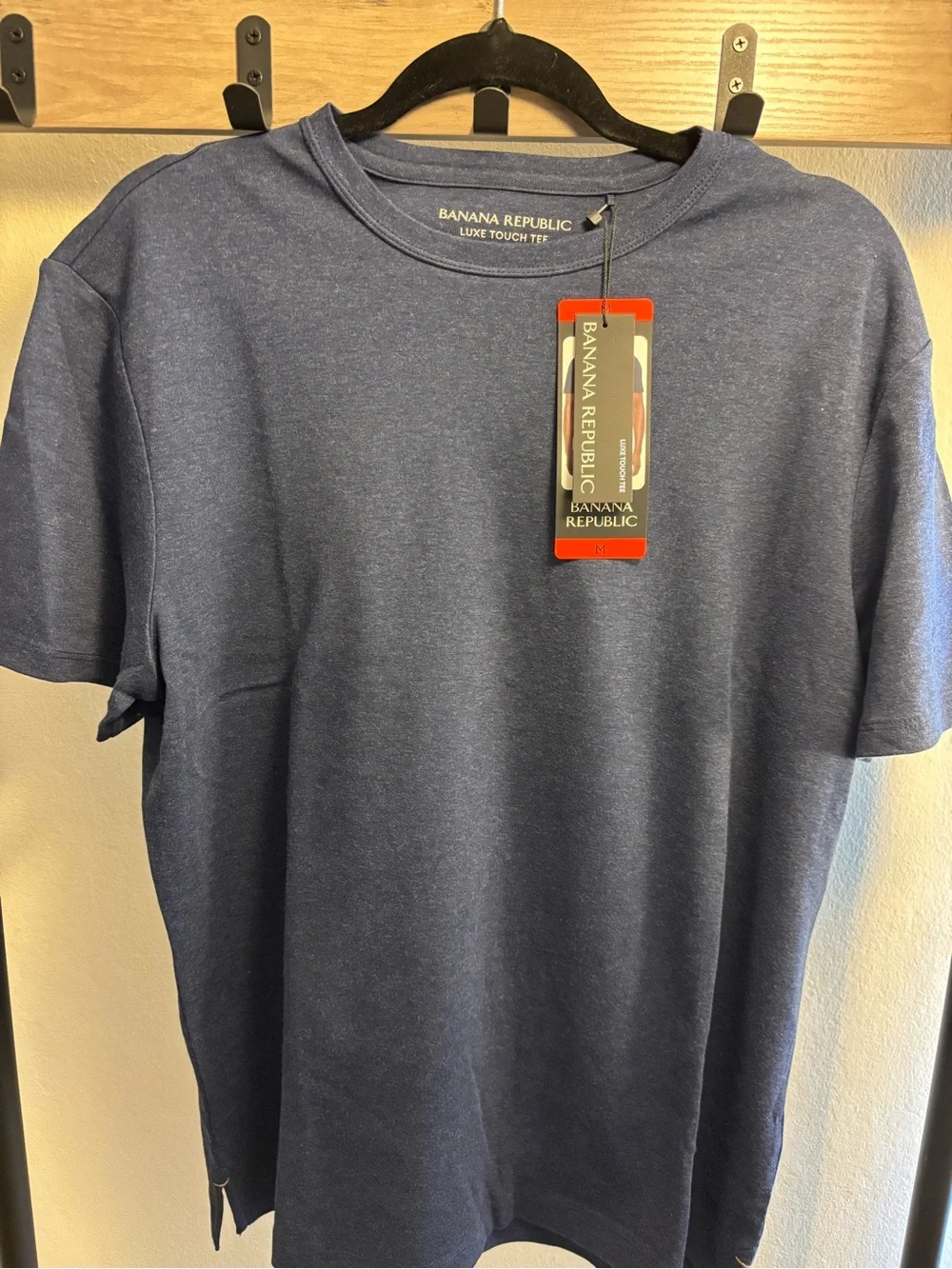 Banana Republic Men’s Navy Short-Sleeve Luxe Touch Tee